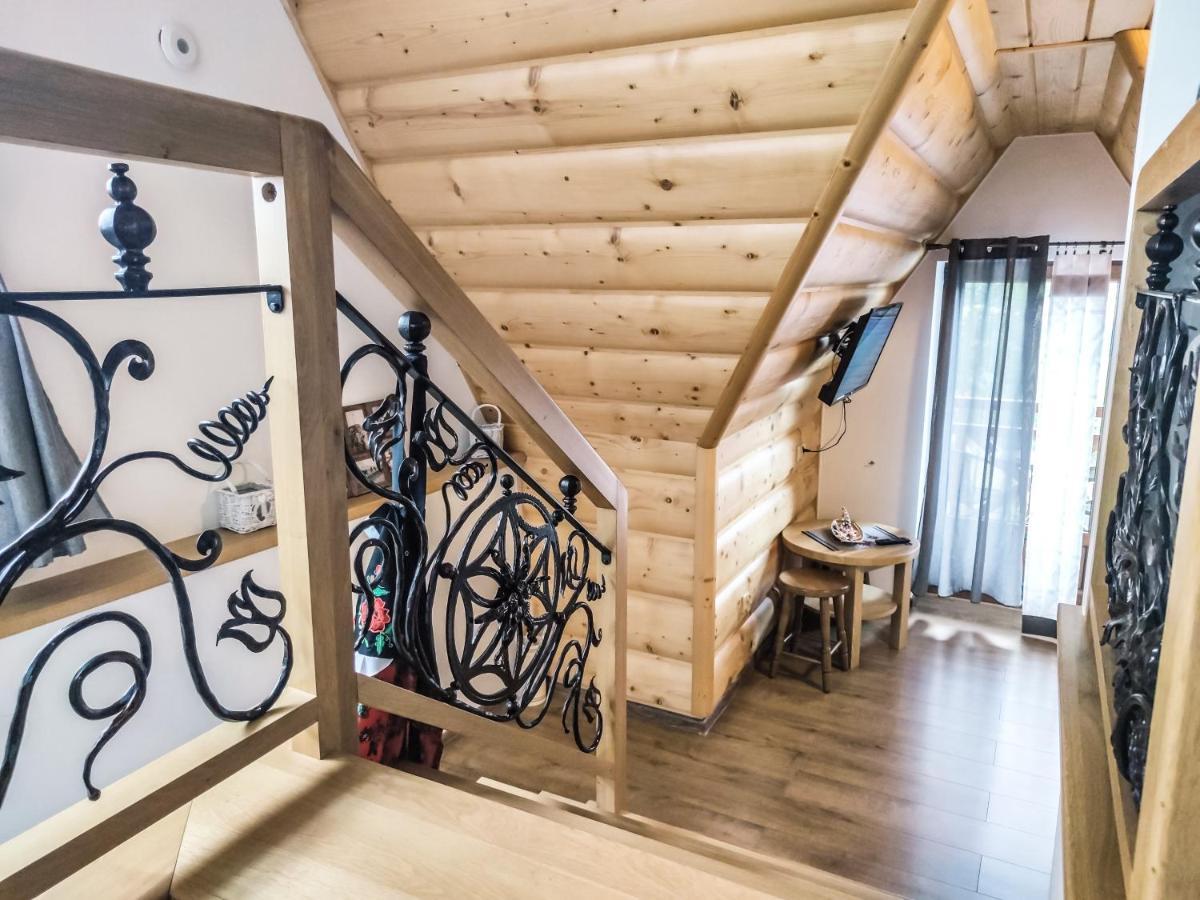 Szostak Apartament Banska Nizna Eksteriør bilde