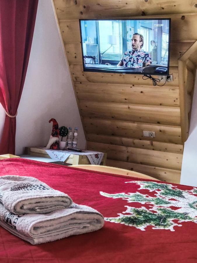 Szostak Apartament Banska Nizna Eksteriør bilde