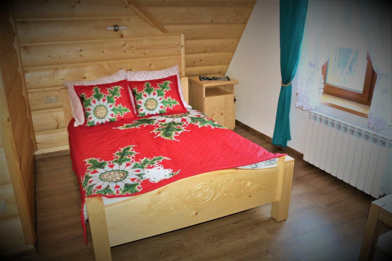 Szostak Apartament Banska Nizna Eksteriør bilde